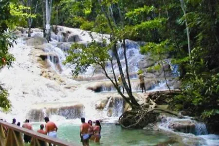 North Coast Relaxation Bed & Breakfast Ocho Rios